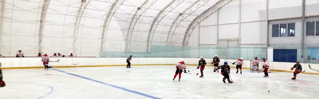 Хоккейные тренировки в «Арена-Вектор»